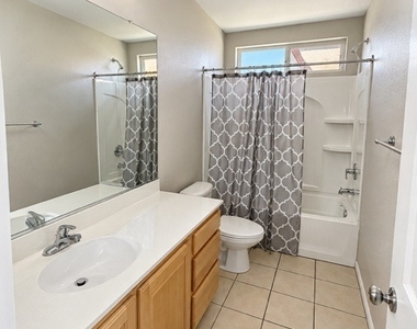 258 Morning Crest Avenue - Photo Thumbnail 13