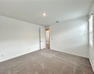 563 Mountain Robin Avenue - Photo Thumbnail 21