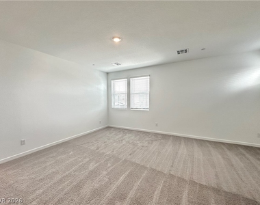 563 Mountain Robin Avenue - Photo Thumbnail 15