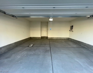 9433 Peaceful River Avenue - Photo Thumbnail 24