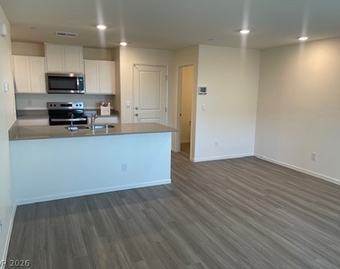 9433 Peaceful River Avenue - Photo Thumbnail 4