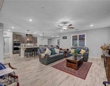 6391 Montrose Park Court - Photo Thumbnail 16