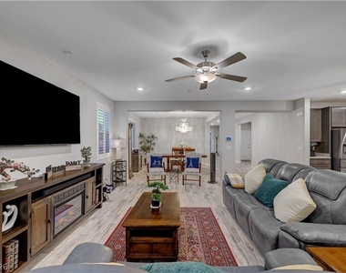 6391 Montrose Park Court - Photo Thumbnail 18