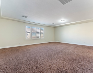 5800 Collier Falls Avenue - Photo Thumbnail 11