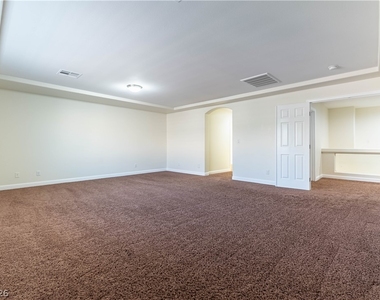 5800 Collier Falls Avenue - Photo Thumbnail 10