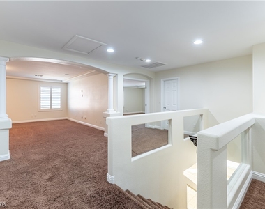5800 Collier Falls Avenue - Photo Thumbnail 8