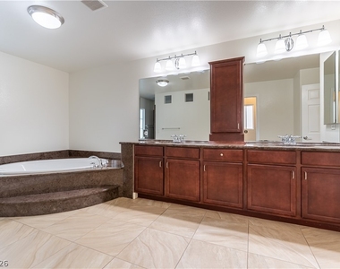 5800 Collier Falls Avenue - Photo Thumbnail 12