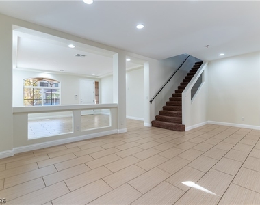 5800 Collier Falls Avenue - Photo Thumbnail 5