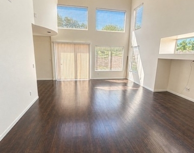 9543 Camelback Peak Court - Photo Thumbnail 2