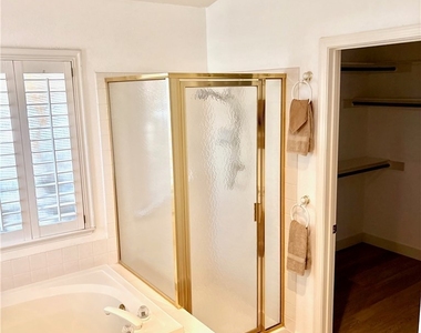 9040 Dove River Road - Photo Thumbnail 13