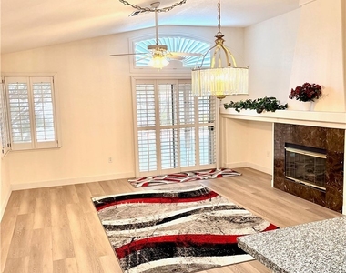 9040 Dove River Road - Photo Thumbnail 6