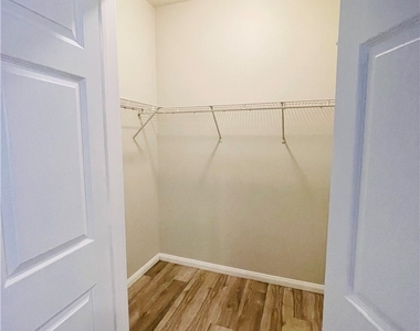8000 Badura Avenue - Photo Thumbnail 10