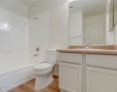 5020 S Rainbow Boulevard - Photo Thumbnail 24