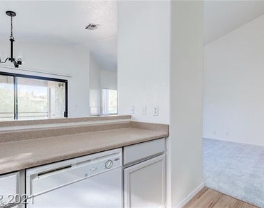 5020 S Rainbow Boulevard - Photo Thumbnail 18