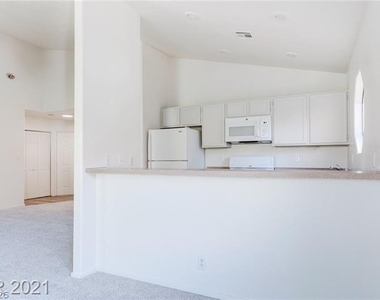 5020 S Rainbow Boulevard - Photo Thumbnail 14