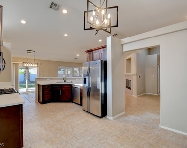 3719 Maple Creek Avenue - Photo Thumbnail 6
