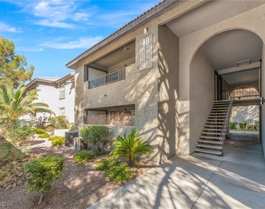 2606 S Durango Drive - Photo Thumbnail 2