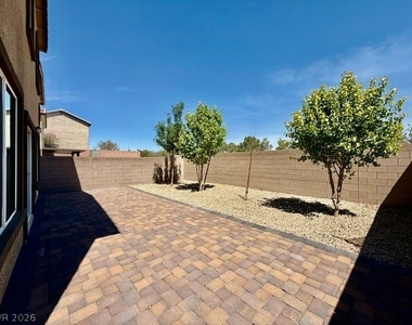 7606 Red Plumeria Avenue - Photo Thumbnail 18
