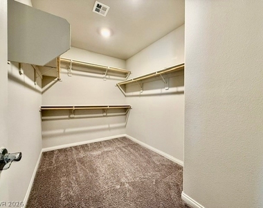 7606 Red Plumeria Avenue - Photo Thumbnail 16