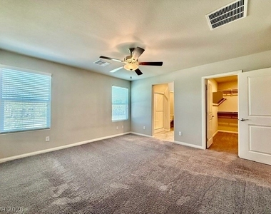 7606 Red Plumeria Avenue - Photo Thumbnail 14