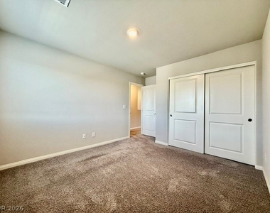 7606 Red Plumeria Avenue - Photo Thumbnail 9