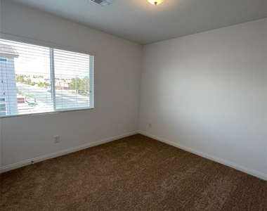 7707 Liberty Falls Street - Photo Thumbnail 23