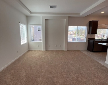 7707 Liberty Falls Street - Photo Thumbnail 6