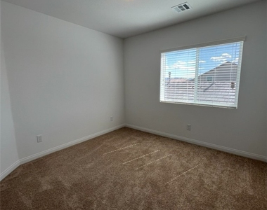 7707 Liberty Falls Street - Photo Thumbnail 21