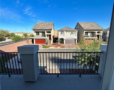 7707 Liberty Falls Street - Photo Thumbnail 5