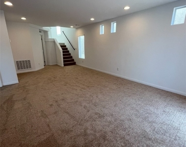 7707 Liberty Falls Street - Photo Thumbnail 11