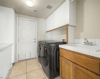 3924 Royal Scots Avenue - Photo Thumbnail 54
