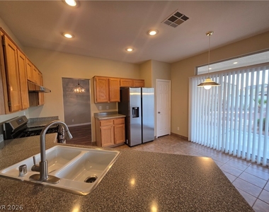 748 Maccabe Avenue - Photo Thumbnail 10