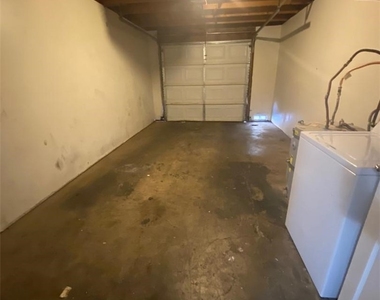 5215 Gray Lane - Photo Thumbnail 11