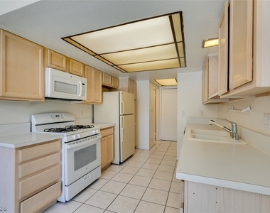 2127 Pine Breeze Lane - Photo Thumbnail 23