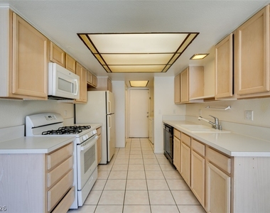 2127 Pine Breeze Lane - Photo Thumbnail 22
