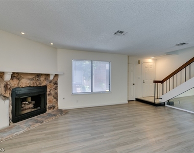 2127 Pine Breeze Lane - Photo Thumbnail 9