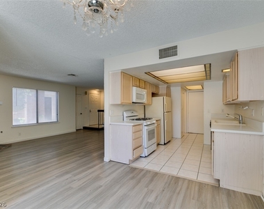 2127 Pine Breeze Lane - Photo Thumbnail 20