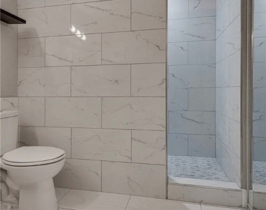 5175 Caliente Street - Photo Thumbnail 12