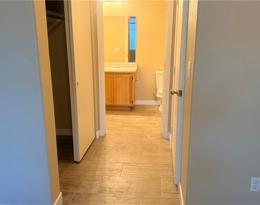 9050 W Warm Springs Road - Photo Thumbnail 13