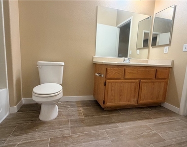 9050 W Warm Springs Road - Photo Thumbnail 22