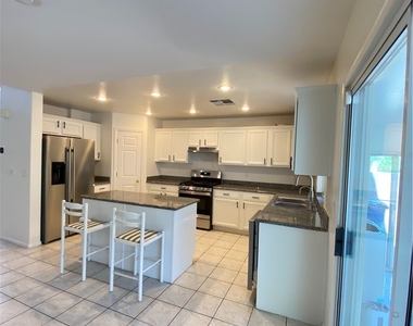 9766 Gentle Spirit Drive - Photo Thumbnail 7