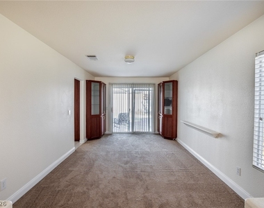 8232 Deer Springs Way - Photo Thumbnail 3