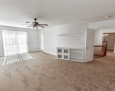 8232 Deer Springs Way - Photo Thumbnail 16