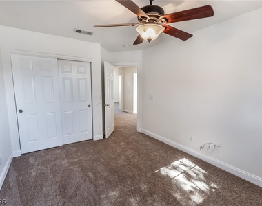 8232 Deer Springs Way - Photo Thumbnail 23