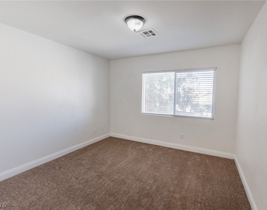 8232 Deer Springs Way - Photo Thumbnail 29