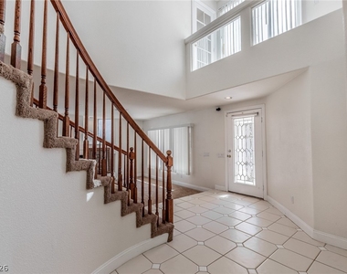 8232 Deer Springs Way - Photo Thumbnail 13