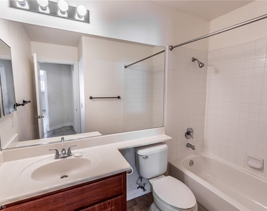 8232 Deer Springs Way - Photo Thumbnail 12