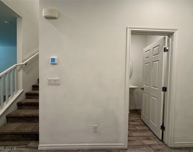 20 Barbara Lane - Photo Thumbnail 17