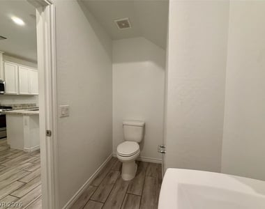 20 Barbara Lane - Photo Thumbnail 20