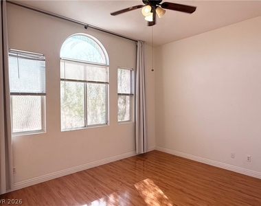 705 Lexington Cross Drive - Photo Thumbnail 20